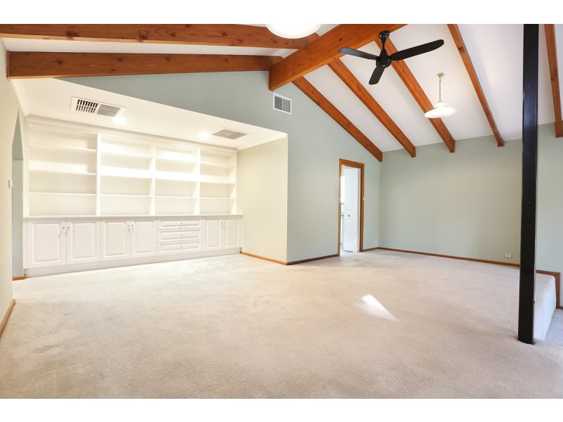 34 Carrick Hill Drive, Springfield SA 5062