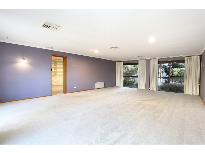 34 Carrick Hill Drive, Springfield SA 5062