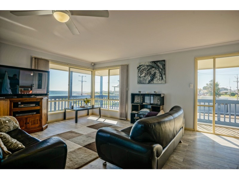 6 Riley Road, North Beach SA 5556