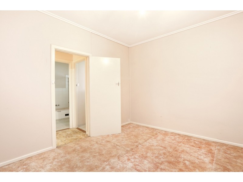 4 Athalie Avenue, Parafield Gardens SA 5107