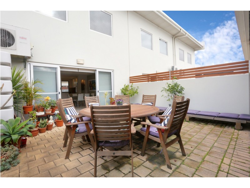 3/2 West Street, Hindmarsh SA 5007