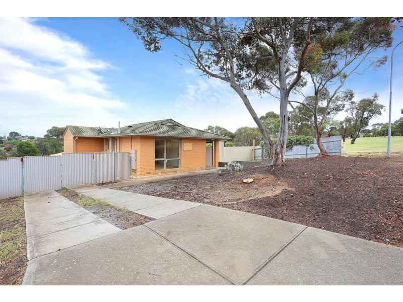 17 Cumberland Crescent, Huntfield Heights SA 5163