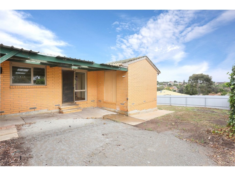 17 Cumberland Crescent, Huntfield Heights SA 5163