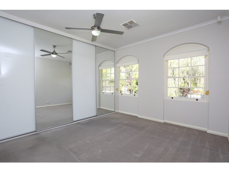 1/6 Peroomba Avenue, Kensington Gardens SA 5068