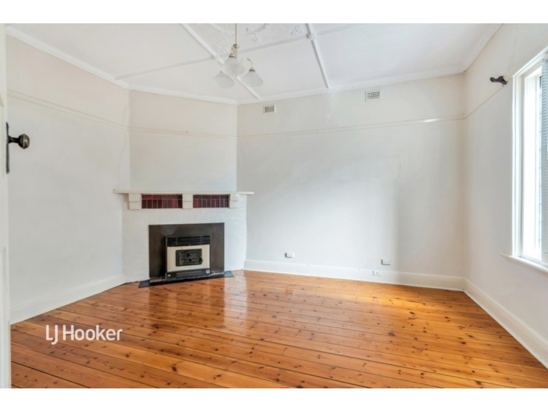 11 Cowper Road, Black Forest SA 5035