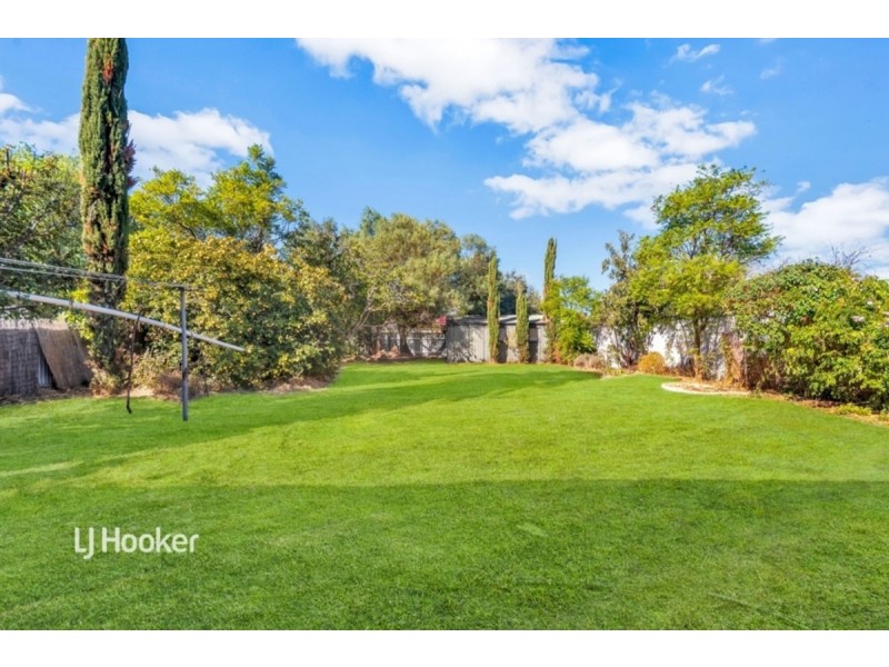 11 Cowper Road, Black Forest SA 5035