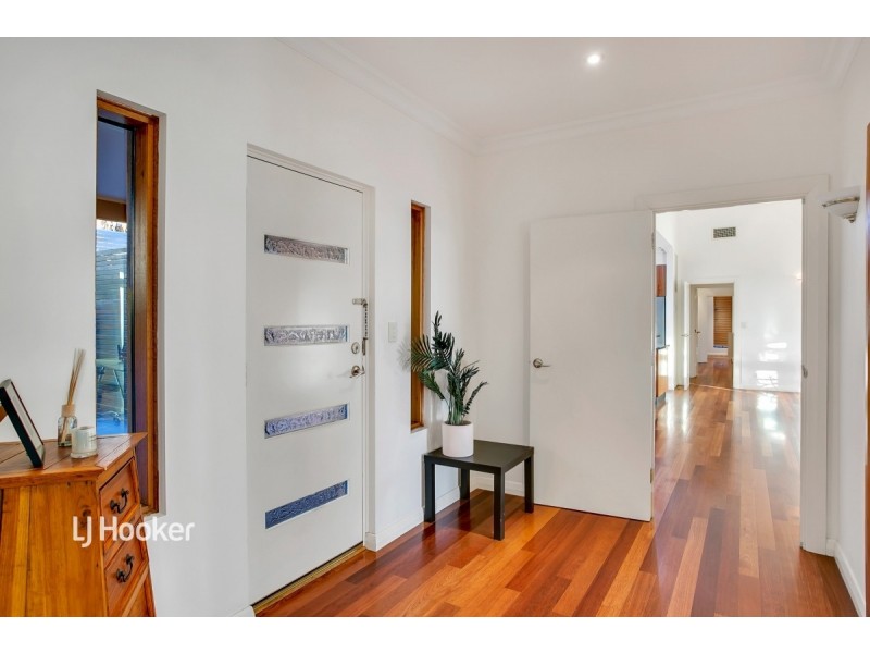 1 St Andrews Avenue, Mount Osmond SA 5064