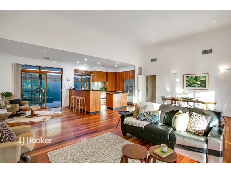 1 St Andrews Avenue, Mount Osmond SA 5064