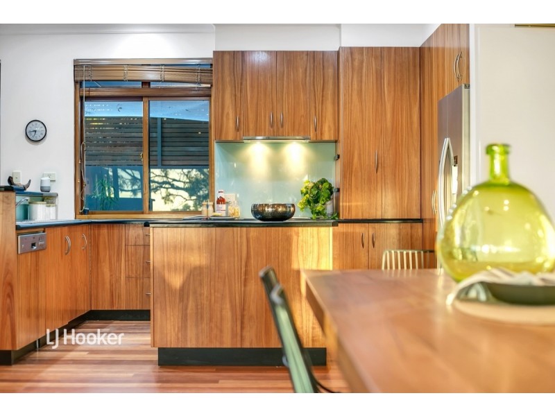 1 St Andrews Avenue, Mount Osmond SA 5064