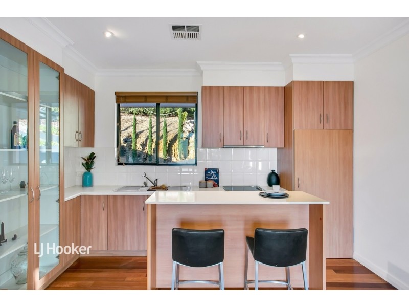 1 St Andrews Avenue, Mount Osmond SA 5064