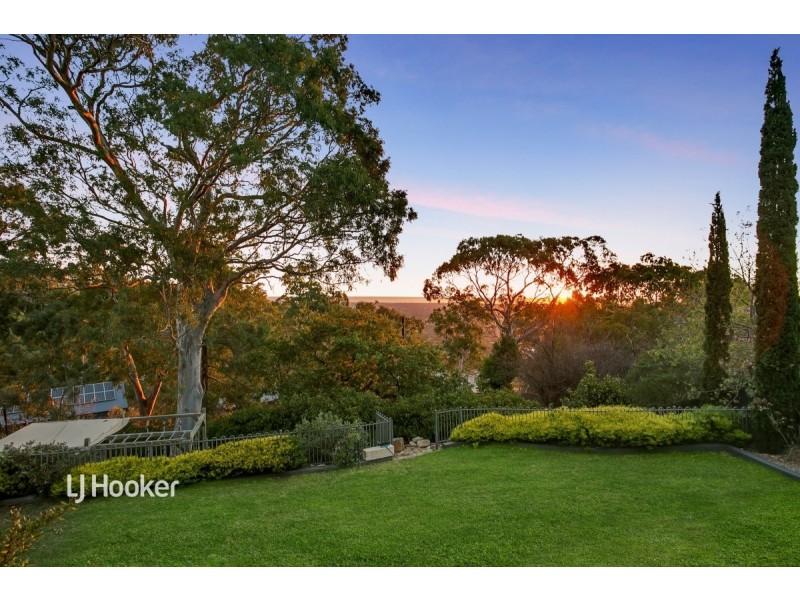 1 St Andrews Avenue, Mount Osmond SA 5064