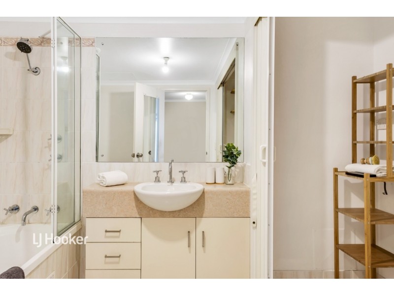 17/81 Carrington Street, Adelaide SA 5000
