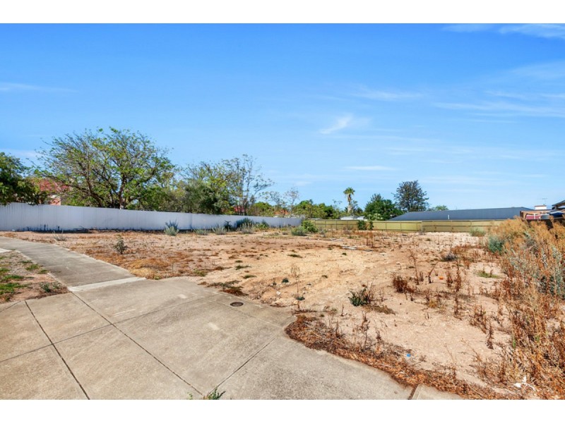 31 & 33 The Crescent, Blair Athol SA 5084