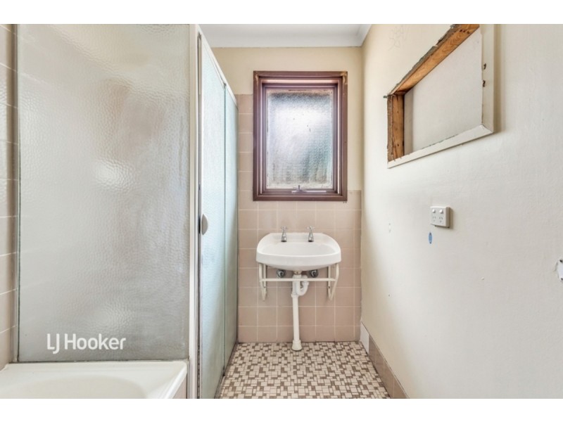 17 Valentine Street, Morphett Vale SA 5162