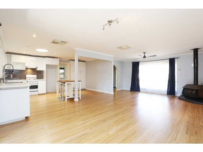 13 Scholes Avenue, Parafield Gardens SA 5107