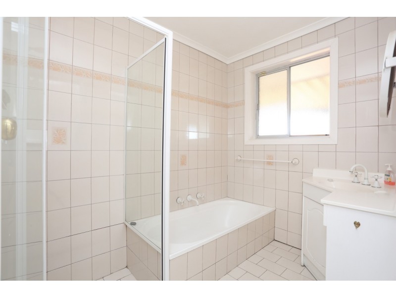 8 Centofanti Avenue, Newton SA 5074