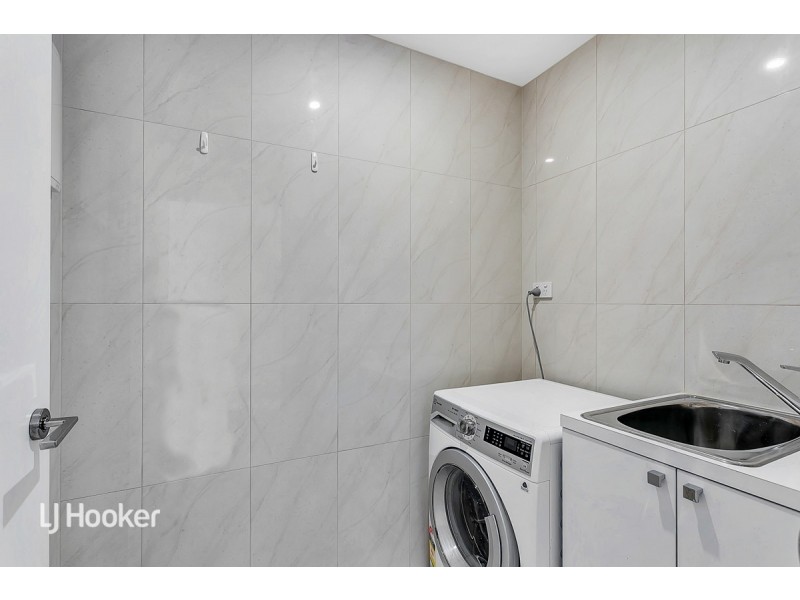 1706/47 Hindmarsh Square, Adelaide SA 5000