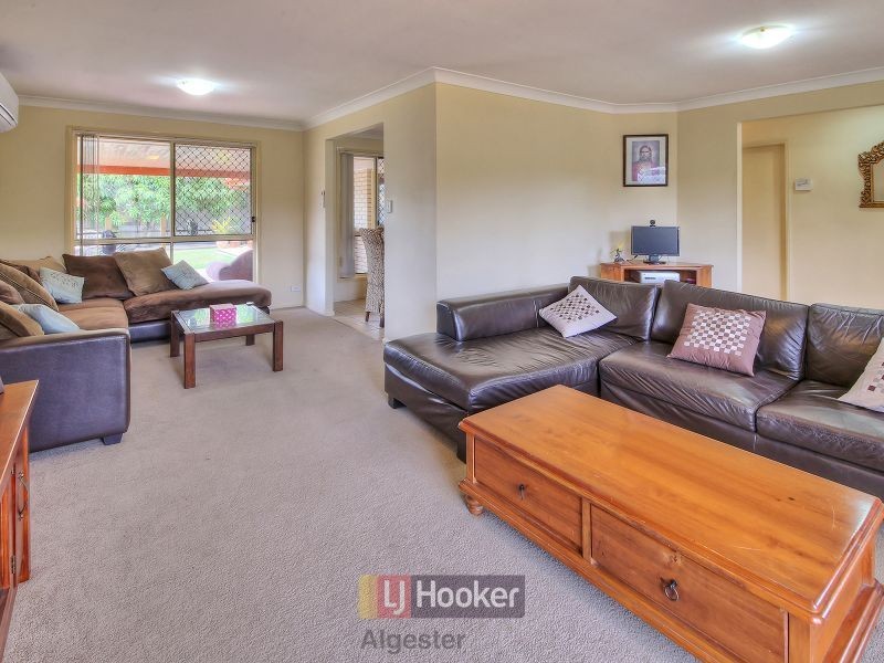 11 Otway Place, Parkinson QLD 4115