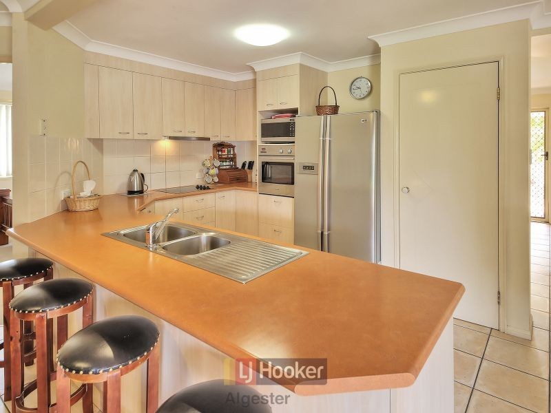 11 Otway Place, Parkinson QLD 4115