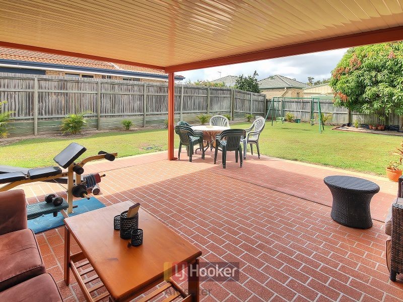 11 Otway Place, Parkinson QLD 4115