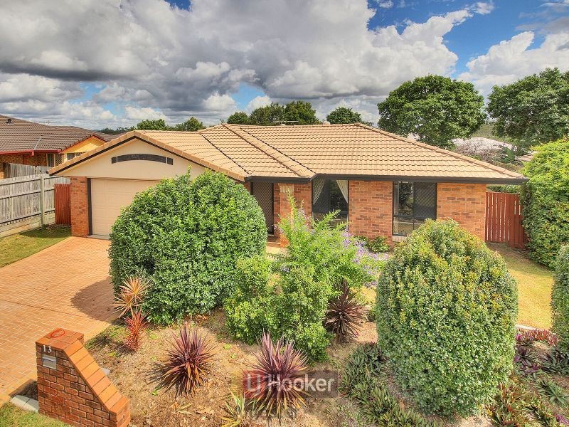 13 Swanbrook Place, Parkinson QLD 4115
