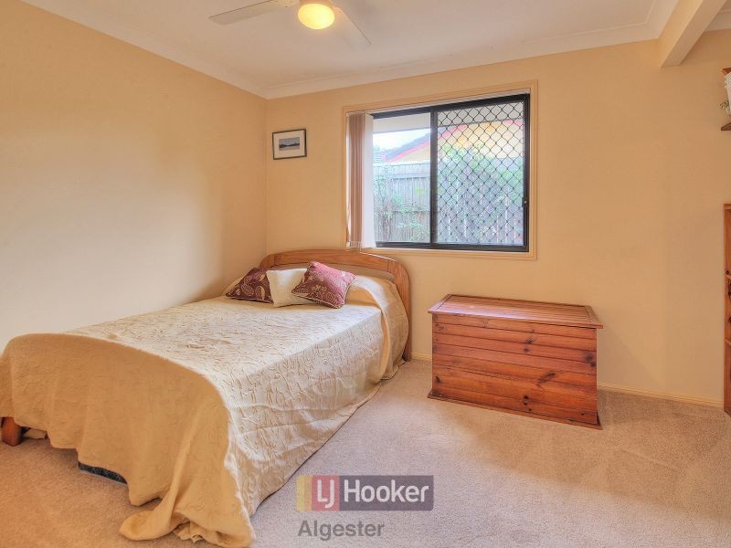 13 Swanbrook Place, Parkinson QLD 4115