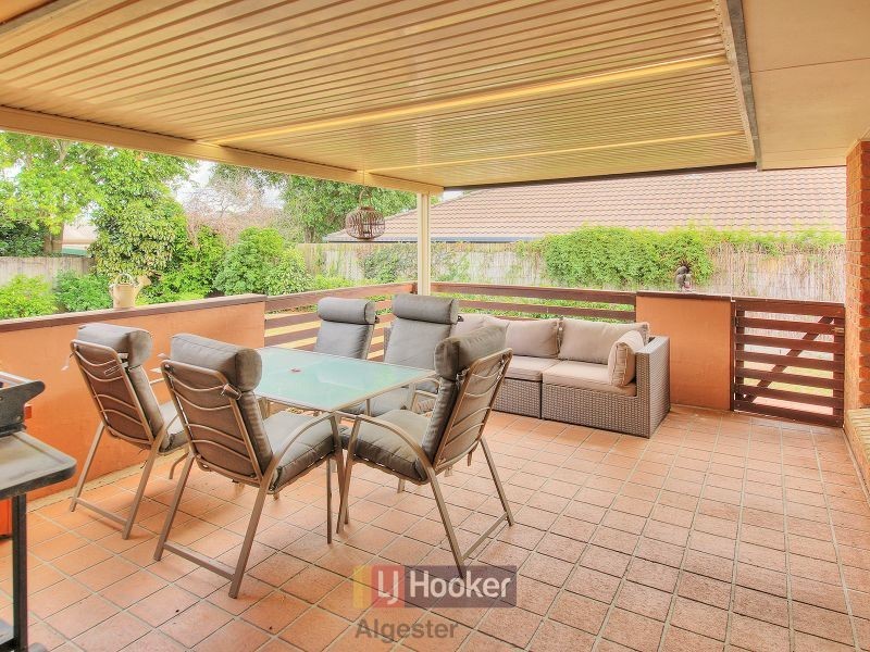 13 Swanbrook Place, Parkinson QLD 4115