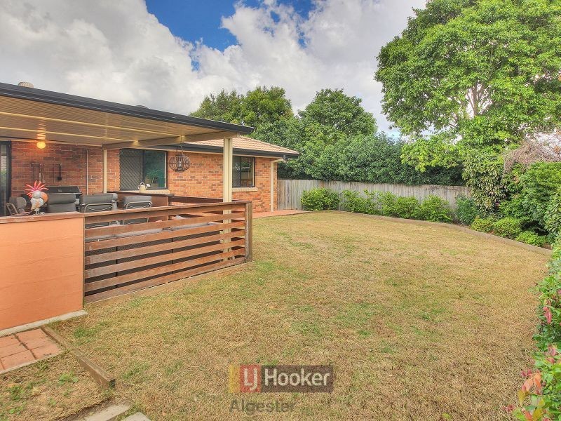 13 Swanbrook Place, Parkinson QLD 4115