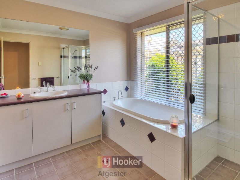 44 Gibraltar Circuit, Parkinson QLD 4115