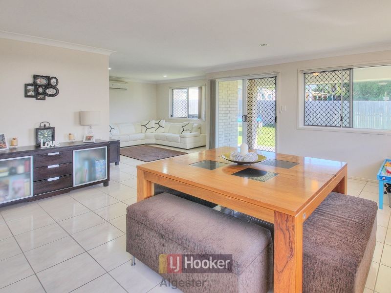 4 Tenielle Street, Boronia Heights QLD 4124