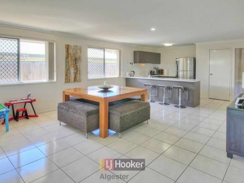 4 Tenielle Street, Boronia Heights QLD 4124