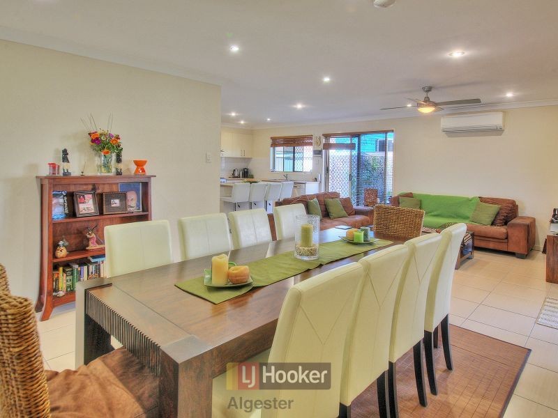 12 Denver Grove, Regents Park QLD 4118