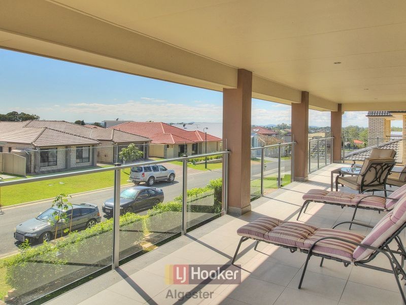 12 Denver Grove, Regents Park QLD 4118