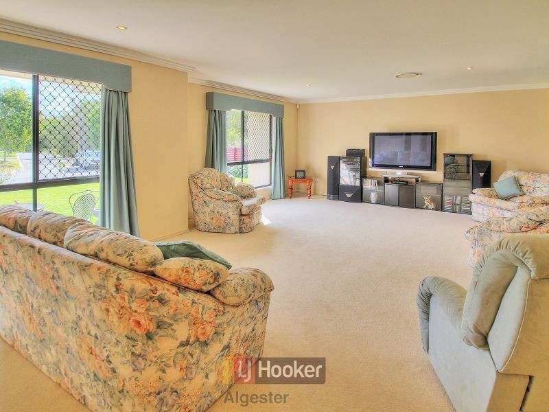 46 Morialta Place, Parkinson QLD 4115