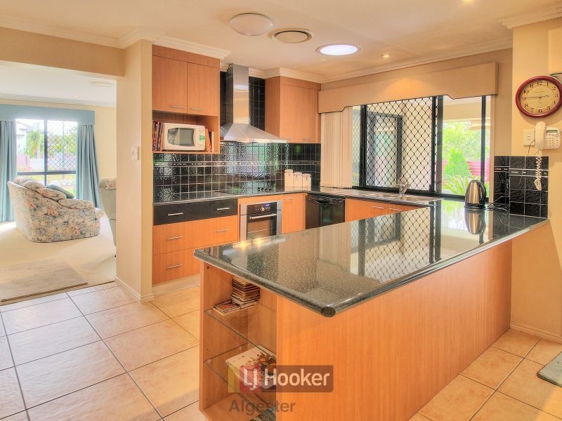 46 Morialta Place, Parkinson QLD 4115