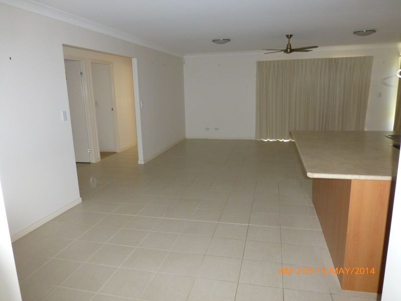 8 Ayesha Place, Calamvale QLD 4116