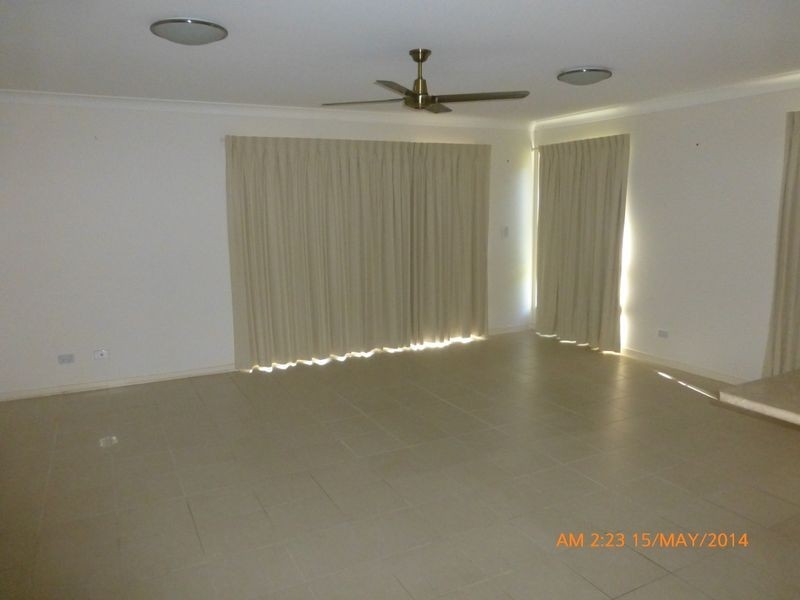 8 Ayesha Place, Calamvale QLD 4116