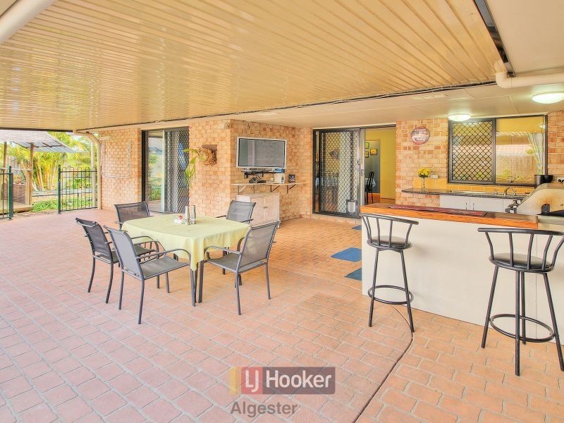 9 Carmel Place, Calamvale QLD 4116