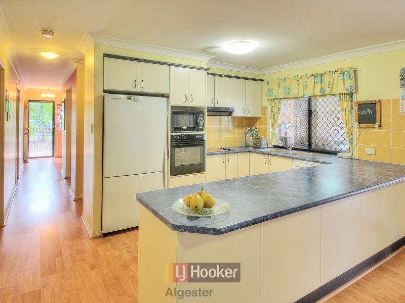 9 Carmel Place, Calamvale QLD 4116