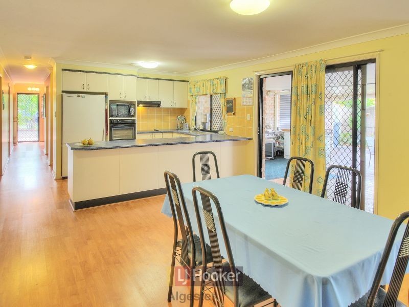 9 Carmel Place, Calamvale QLD 4116