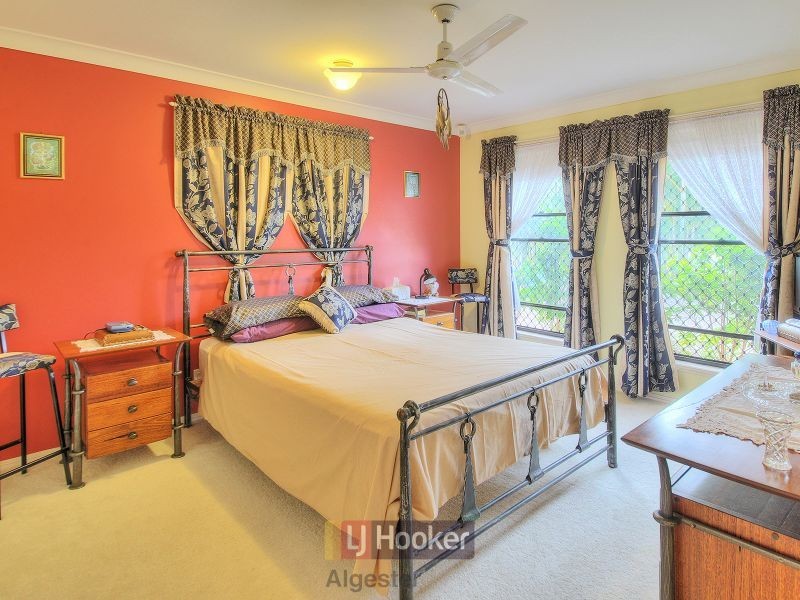 9 Carmel Place, Calamvale QLD 4116