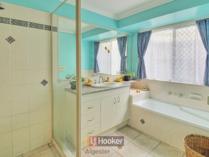 9 Carmel Place, Calamvale QLD 4116