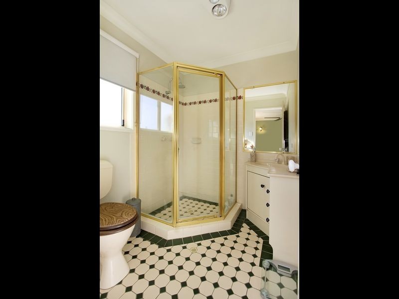 19 Silverdell Crescent, Parkinson QLD 4115