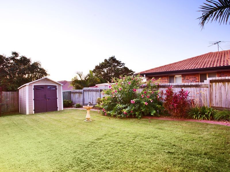19 Silverdell Crescent, Parkinson QLD 4115
