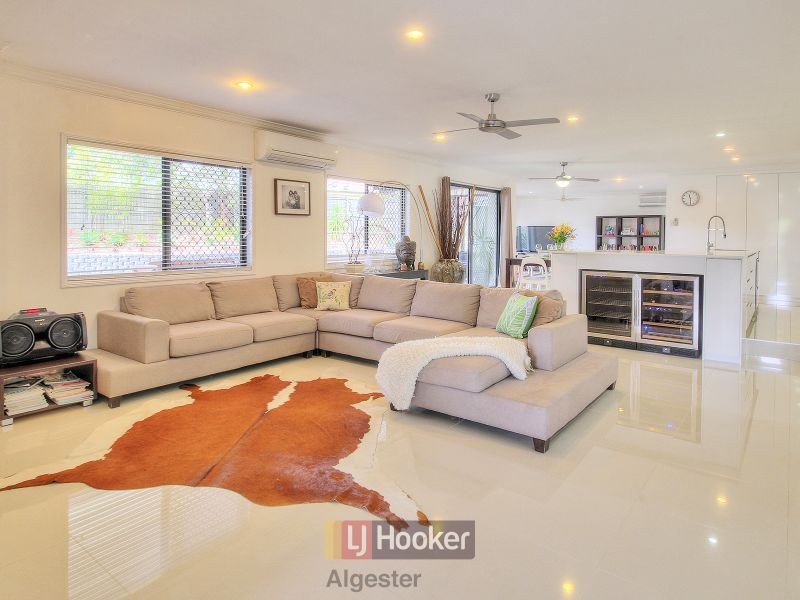 19 Wisteria Place, Mackenzie QLD 4156