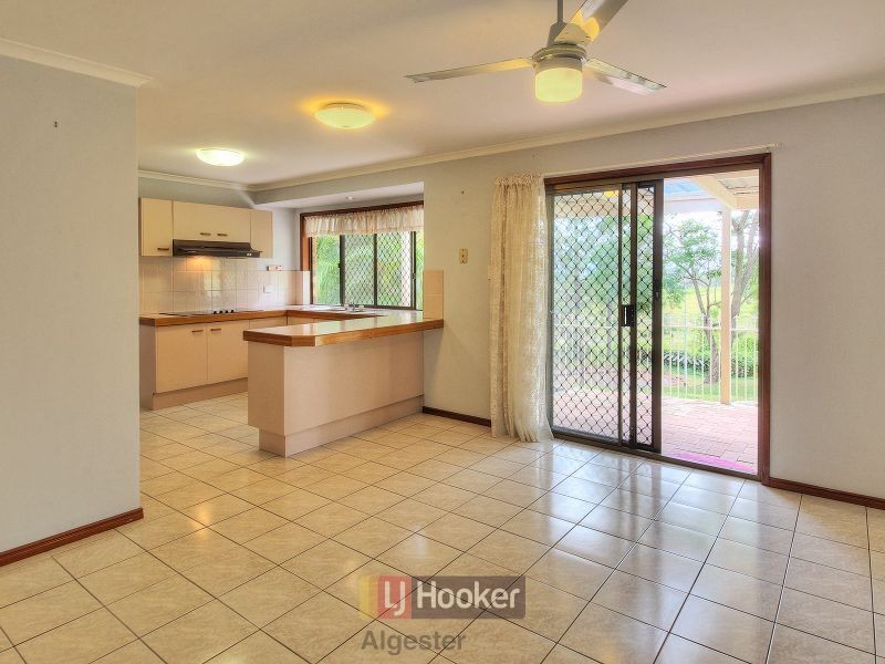 18 Pinewood Court, Algester QLD 4115