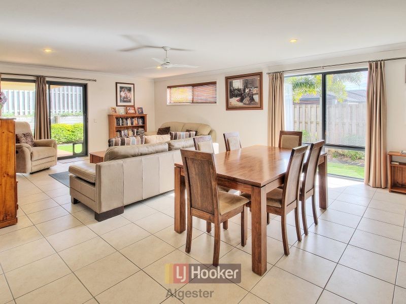 17 Watheroo Place, Parkinson QLD 4115