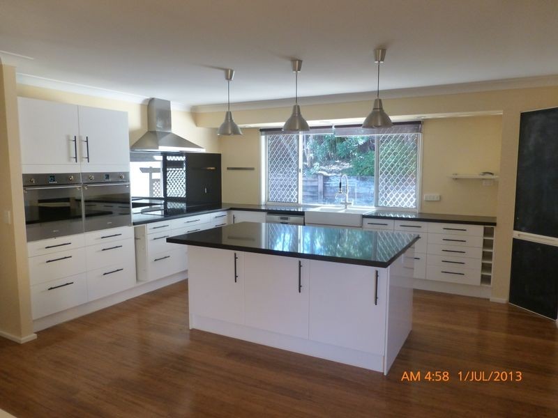 24 Pinewood Court, Algester QLD 4115