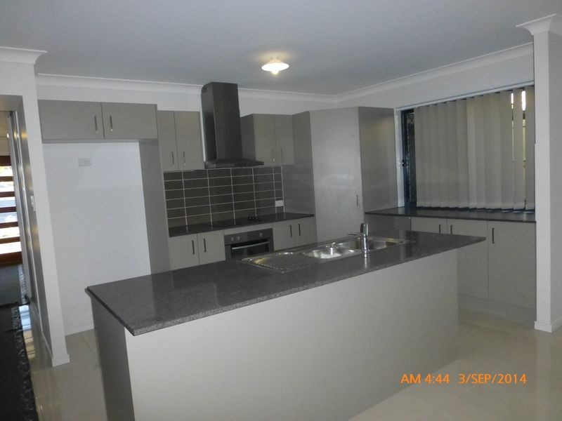 46 The Avenue, Heathwood QLD 4110