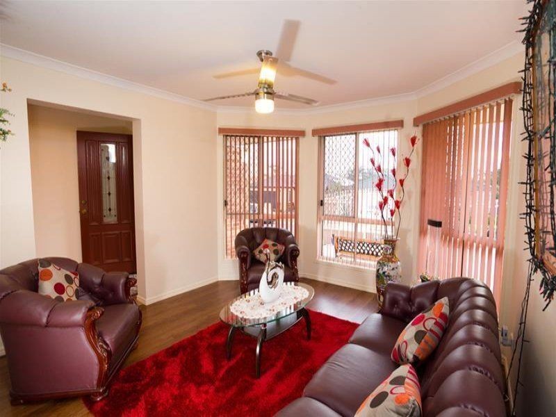 11 Killarney Place, Parkinson QLD 4115